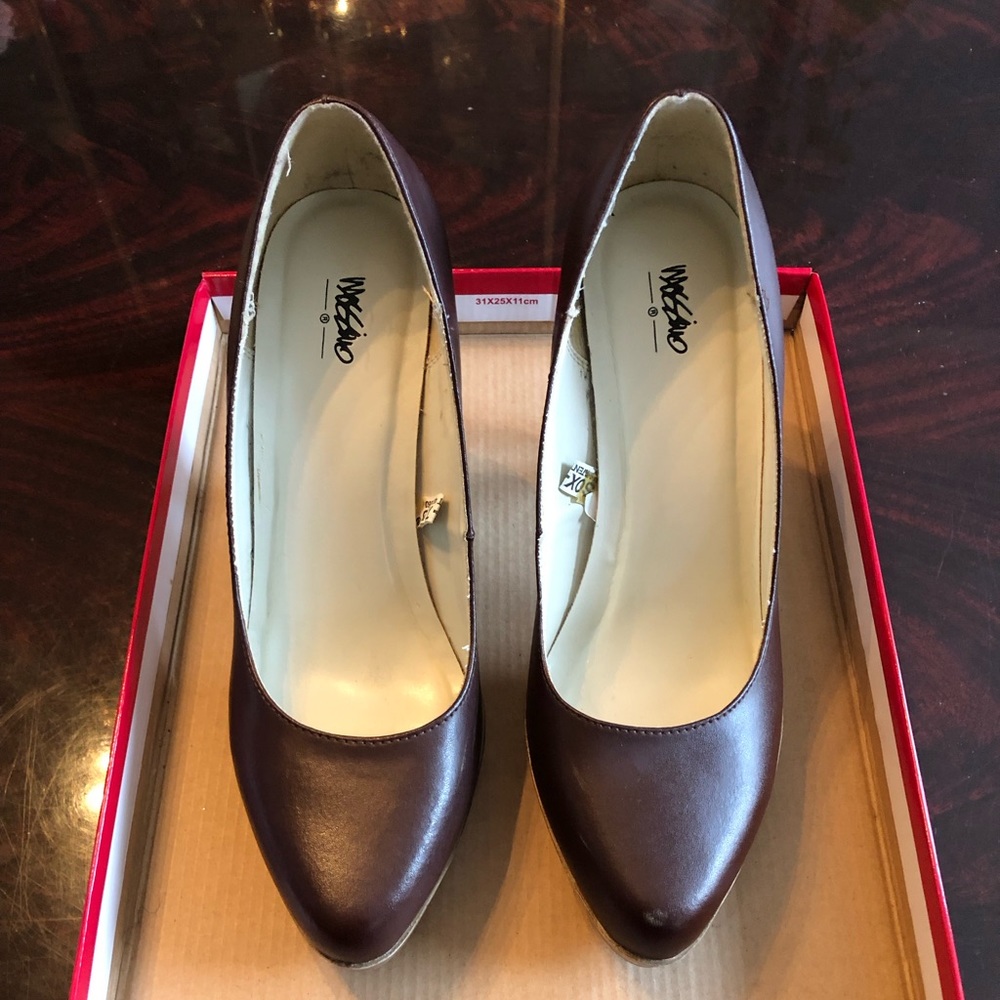 Women’s shoes